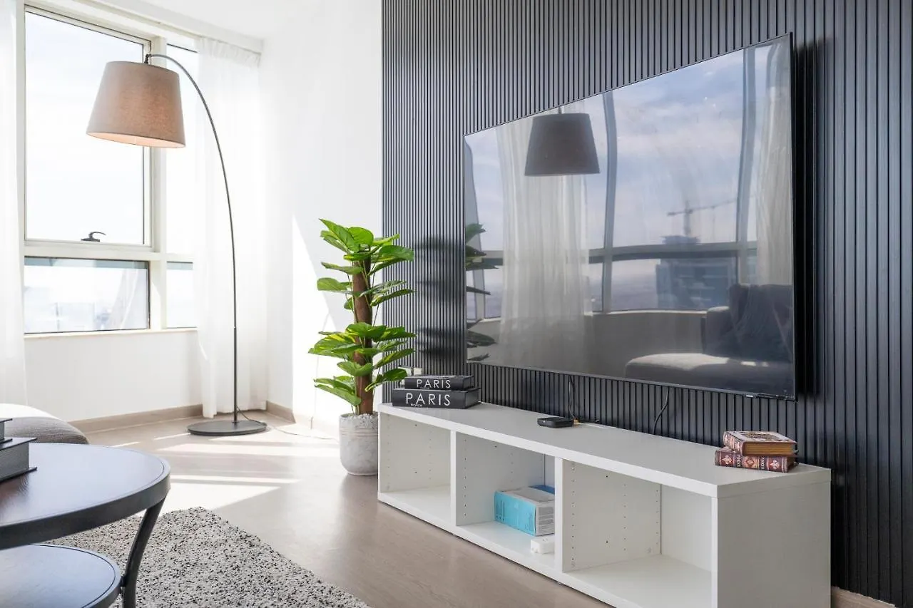 Heaven Crest Vacation Homes Dubai Marina - 4 Bedroom Suite With Marina View Near Jbr Beach, Free Parking, Wi-Fi, Gym And Pool الإمارات العربية المتحدة