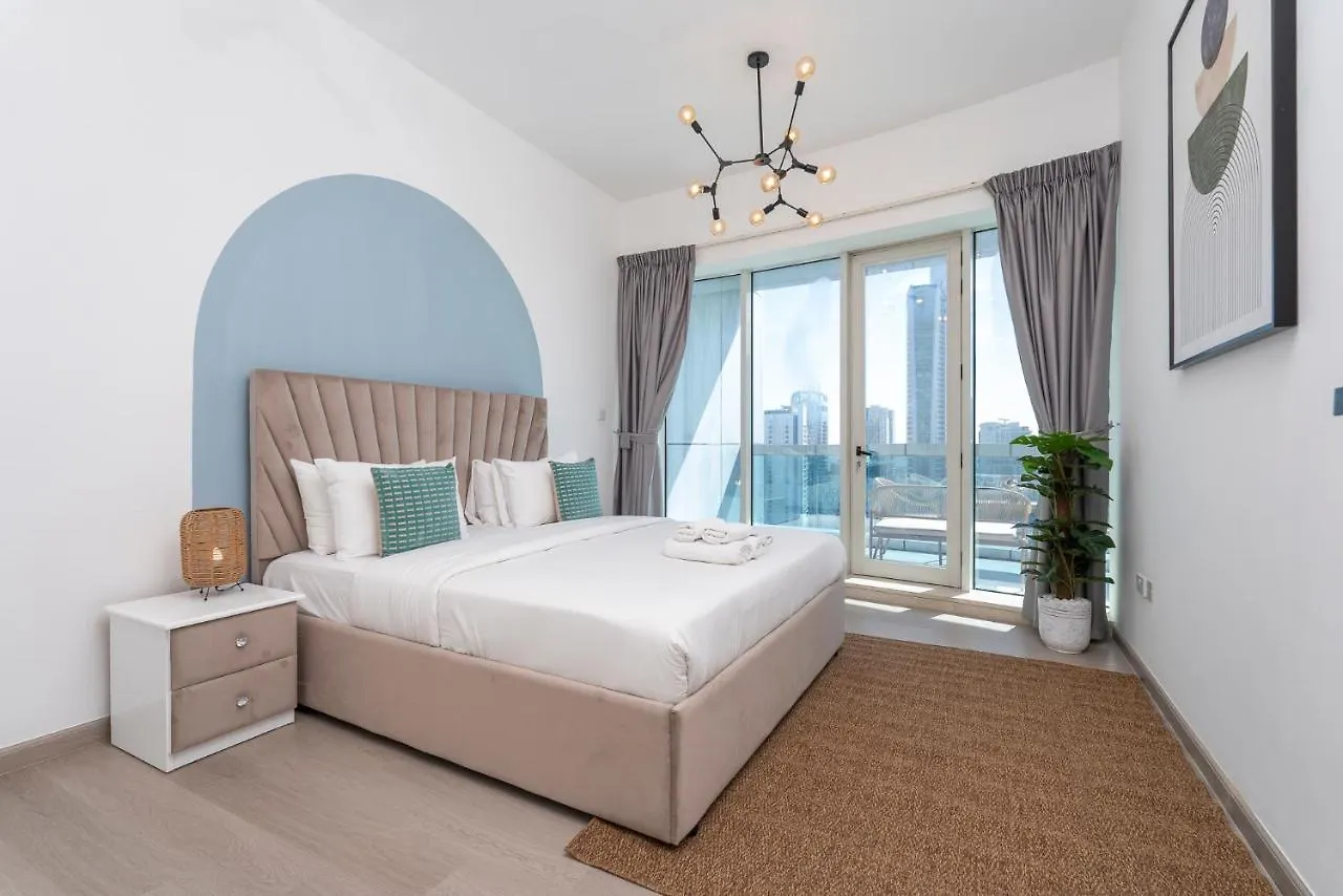 Heaven Crest Vacation Homes Dubai Marina - 4 Bedroom Suite With Marina View Near Jbr Beach, Free Parking, Wi-Fi, Gym And Pool 0*,  الإمارات العربية المتحدة