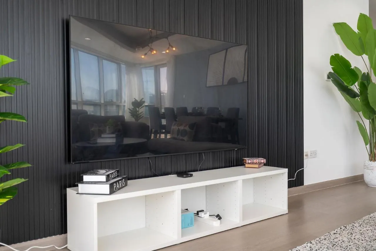 Heaven Crest Vacation Homes Dubai Marina - 4 Bedroom Suite With Marina View Near Jbr Beach, Free Parking, Wi-Fi, Gym And Pool